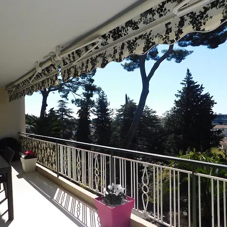 Daire Les Pins D'alep